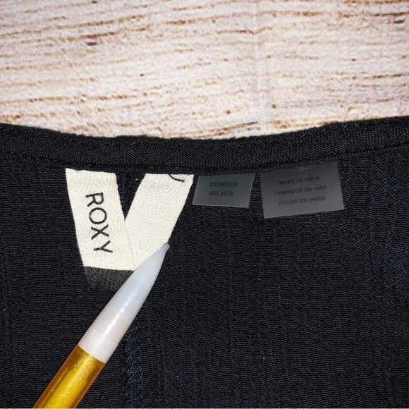 Roxy Black Wrap Front Shorts Romper Size XS - Picture 2 of 12